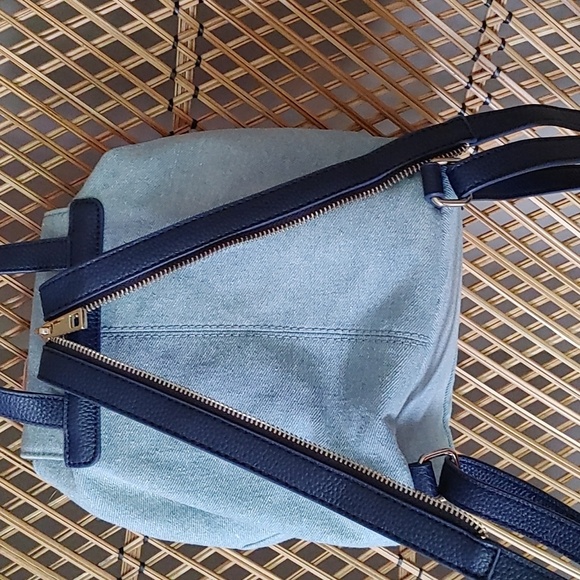 🍁G BY GUESS FUN EMBROIDERED DENIM BACKPACK - Picture 8 of 12